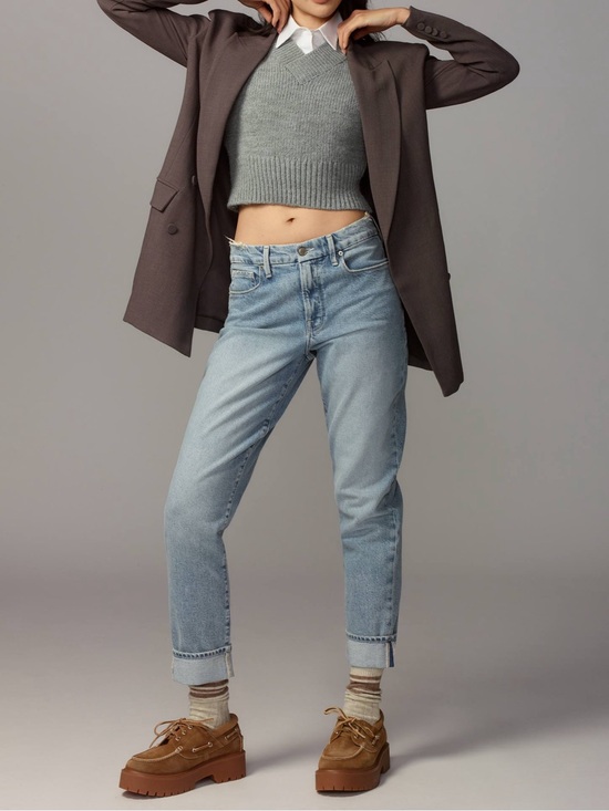 Good American Mid-Rise Weekender Light Wash Jeans